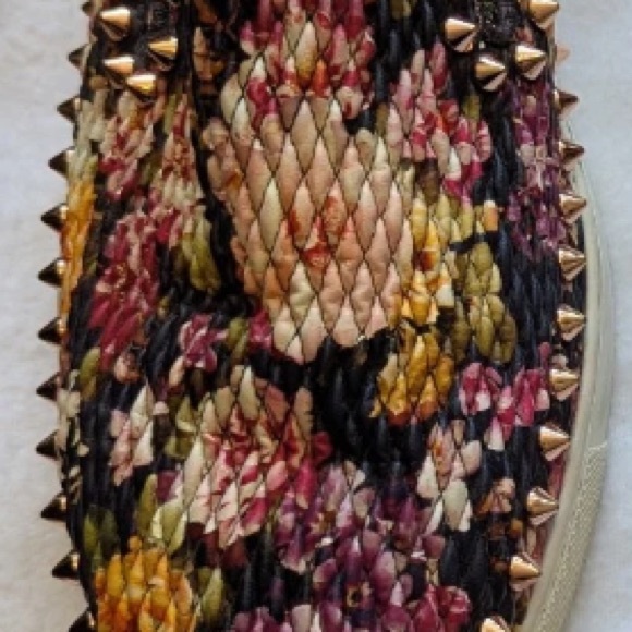 Christian Louboutin PIK BOAT Quilted Floral Tissu Spike  Sneakers - Picture 2 of 2